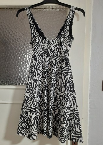 Kadın Zebra Desenli V Yakalı Midi Elbise Mayo - Görsel 4