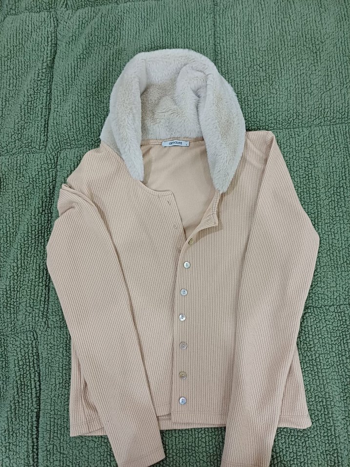 Bej Düğmeli Kadın Hırka Sıcak Kumaş - Görsel 3