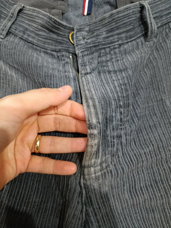 Gri Büzgülü Düğmeli Jean - Görsel 4