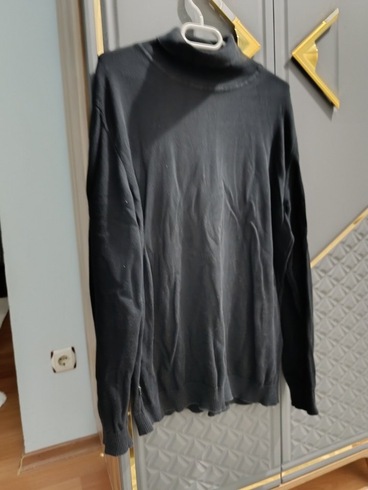 Siyah Balıkçı Yaka Örgü Kazak - Görsel 4