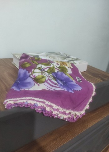 Pastel Mor Desenli Kadın esaep