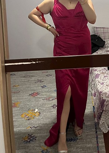 Pembe saten Parlak Uzun V Yaka Drapeli Abiye Elbise