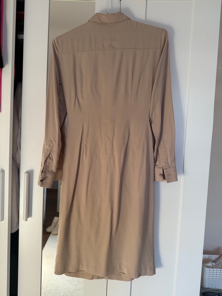 Düğmeli Bej Midi Elbise - Görsel 4