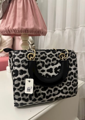 Leopar Desenli Kürklü Kadın Gri Çanta - Görsel 2