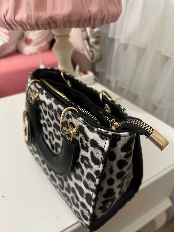 Leopar Desenli Kürklü Kadın Gri Çanta - Görsel 3