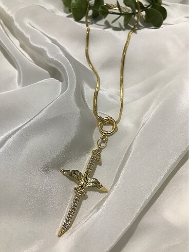 elif ankakuşu gold kolye