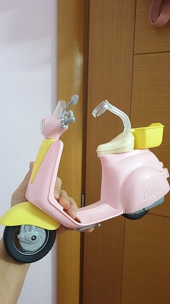  Barbie nin motoru 