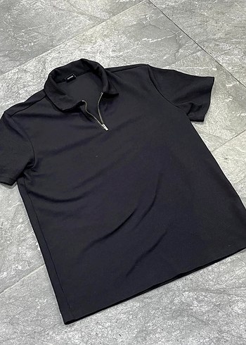 Erkek yarım fermuarlı t-shirt