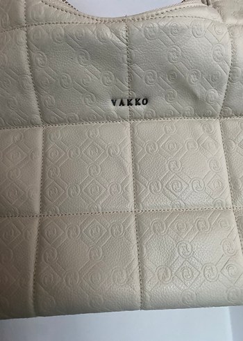 Vakko Beyaz Deri Nakışlı Kadın Çanta