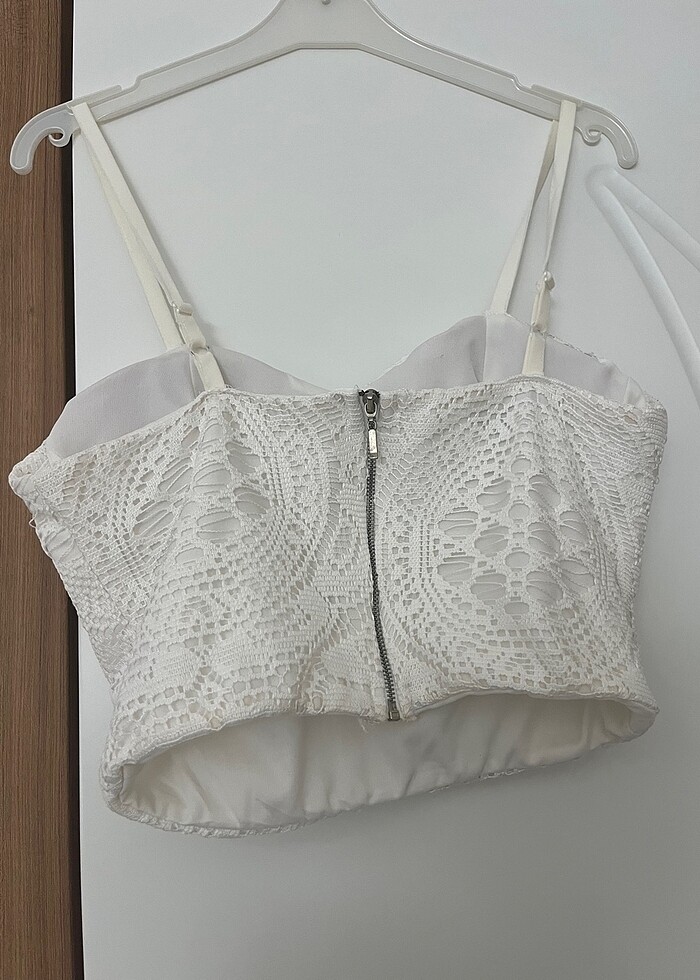 Beyaz dantel detaylı büstiyer - Görsel 2