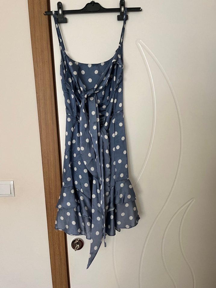 Saten Puantiye Desenli İnce Askılı Mini Elbise - Görsel 2