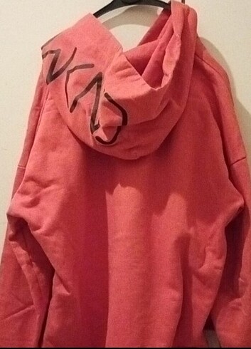 Zara Sweatshirt