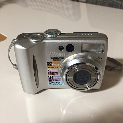 Nikon coolpix 5200 digital fotoğraf makinası 