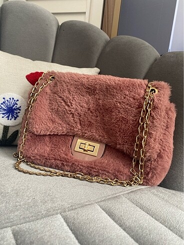 Peluş çanta