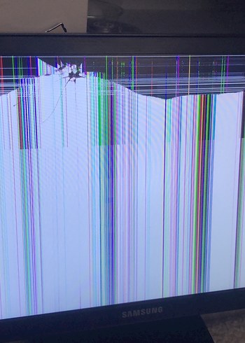 SAMSUNG Siyah Monitör S19E310 - Görsel 3