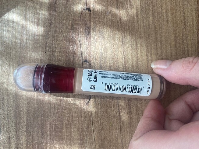 Beden Maybelline eraser multi-use concealer