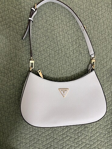 guess çanta