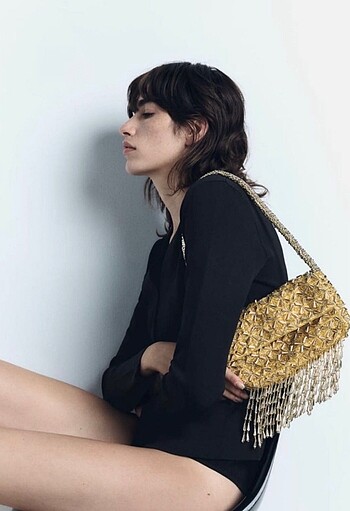 Zara boncuk çanta