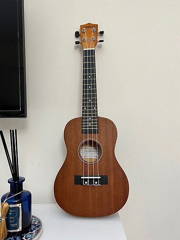 Cremonia Concert Ukulele 23