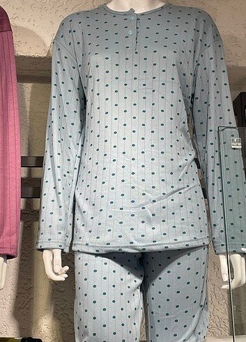 universal Beden çeşitli Renk Pijama takımları