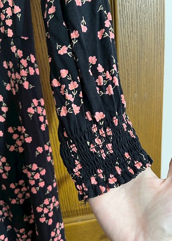 Uzun Kollu Siyah Çiçekli Salaş Elbise - Görsel 6