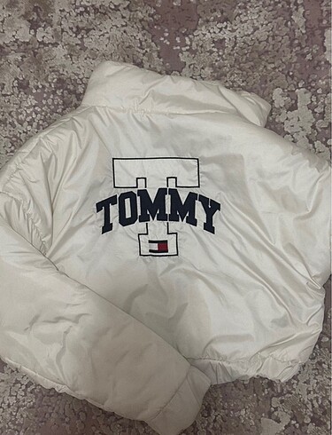l Beden beyaz Renk Tommy mont