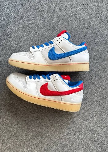 Nike dunk low