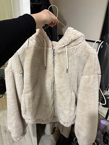 Bershka Bershka kapüşonlu suni yünlü ceket
