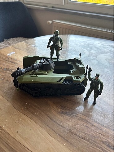 Tank 2 asker