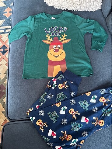 Pijama takımı yeni yıl temali