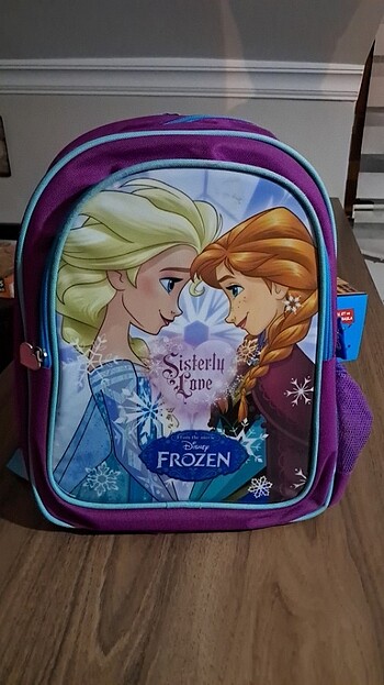 Elsa ve Anna çocuk okul çantası