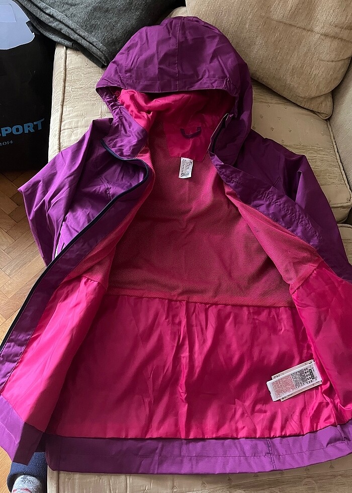 Kız yağmurluk - Görsel 2