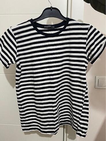 Stradivarius Tshirt