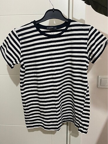 s Beden Stradivarius Tshirt