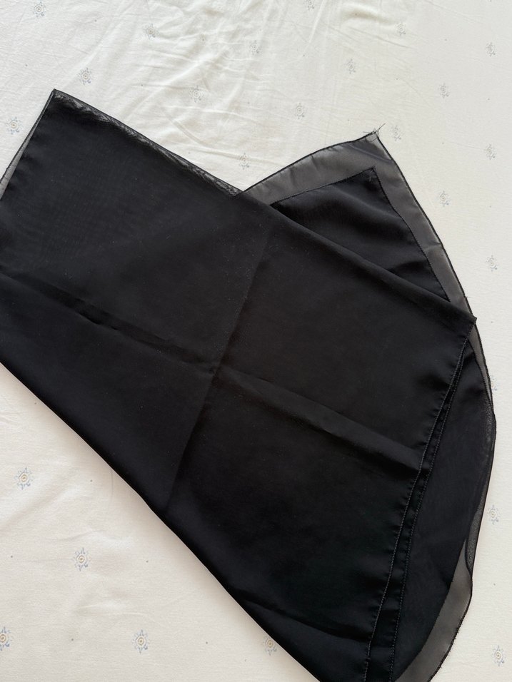 Siyah Pareo - Görsel 2