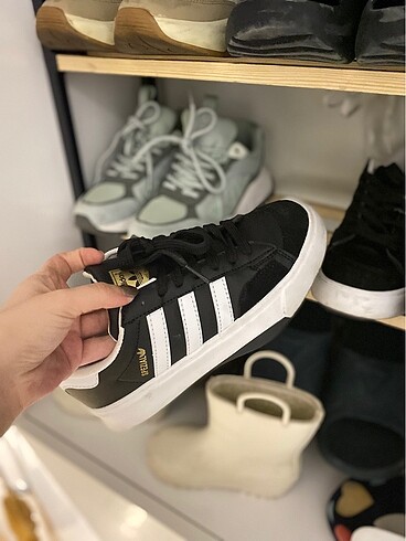 Adidas ayakkabı