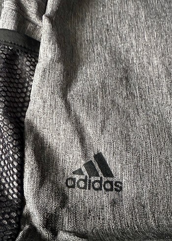 Gri Adidas Sırt Çantası, Fermuarlı, Spor Tarzı - Görsel 3