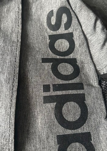 Gri Adidas Sırt Çantası, Fermuarlı, Spor Tarzı - Görsel 2