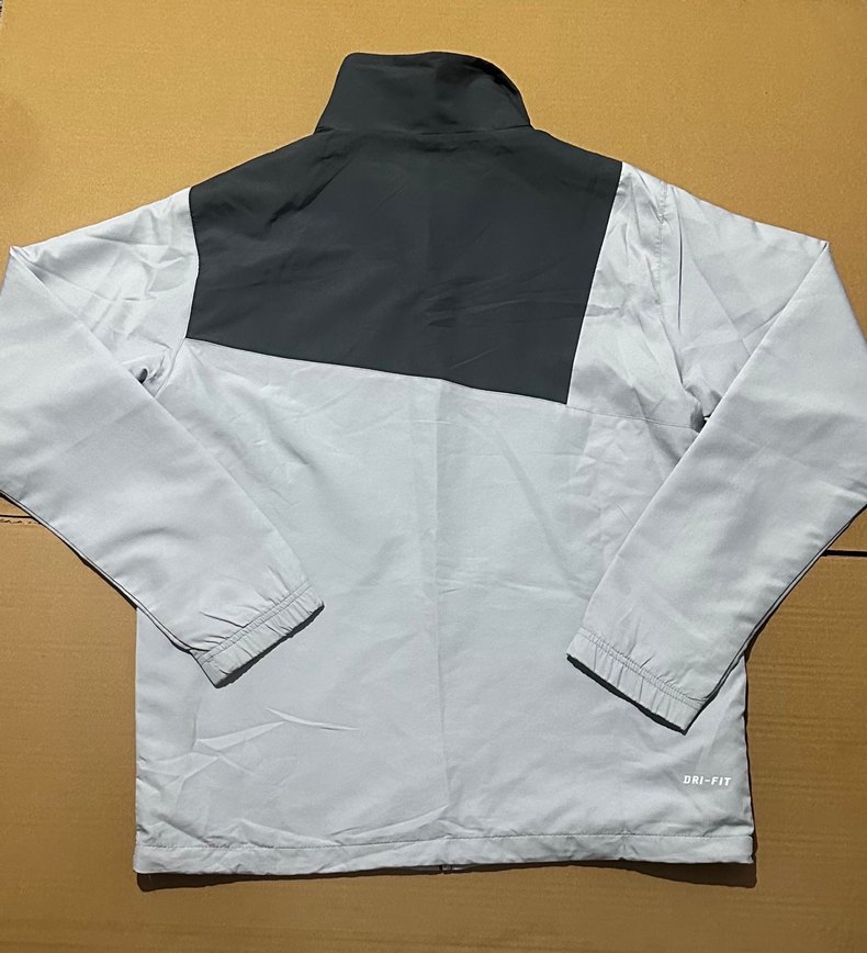 Nike Orijinal Fermuarlı Ceket - Görsel 4