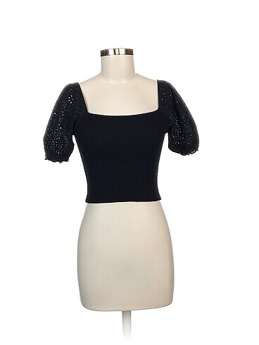 Bershka Bluz %70 İndirimli.