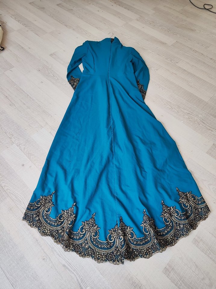 Nakış İşlemeli Uzun Turkuaz Elbise - Görsel 2