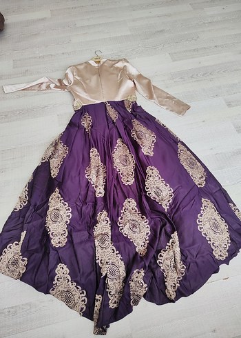 Uzun Kollu Mor İşlemeli Kadın Elbise - Görsel 2