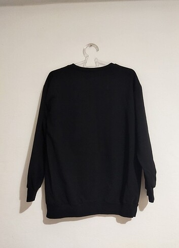 Diğer Kadın (S) ve (M) Beden Siyah Sweatshirt