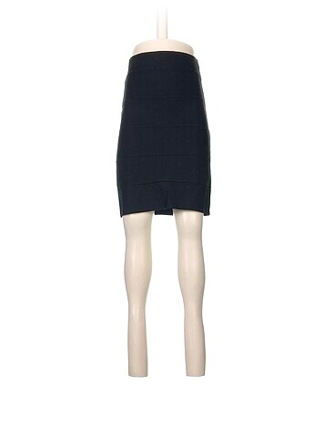 BCBG Maxazria Mini Elbise %70 İndirimli.