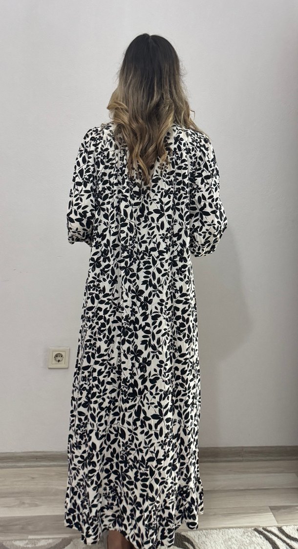 Çiçek Desenli Beyaz Mini Elbise - Görsel 5