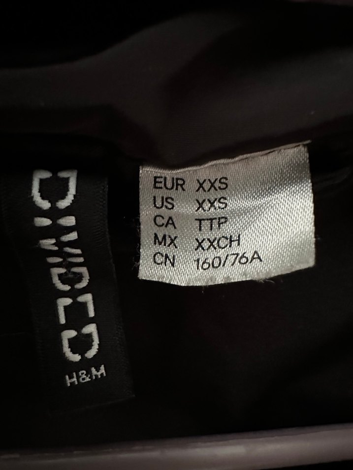 Siyah Fermuarlı Kadın Yelek - Görsel 2