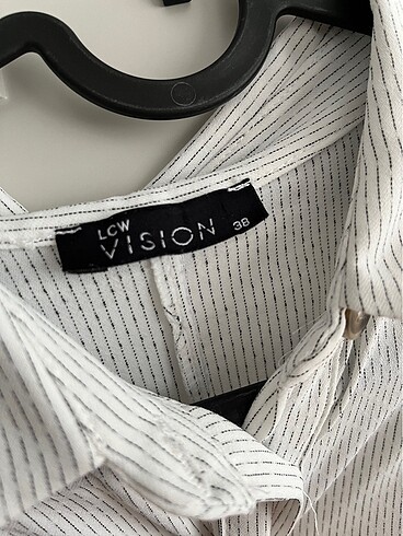 LCW ince siyah çizgili beyaz gömlek - Görsel 3