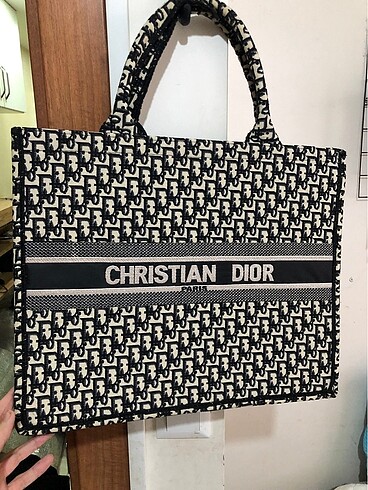Dior çanta