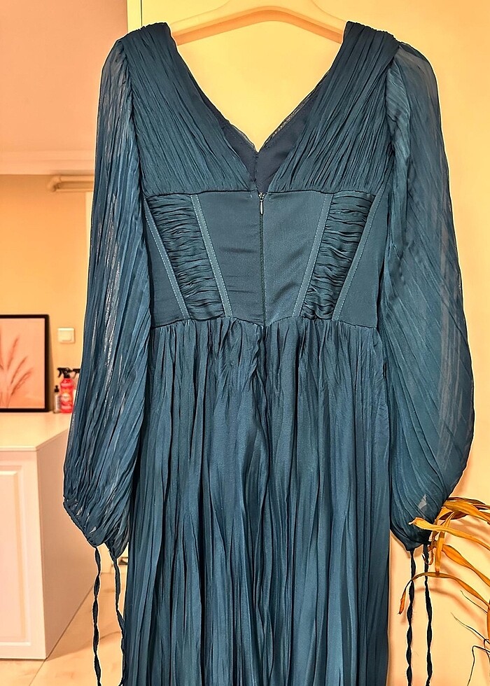 Petrol Yeşili Nişan Elbisesi - Görsel 3