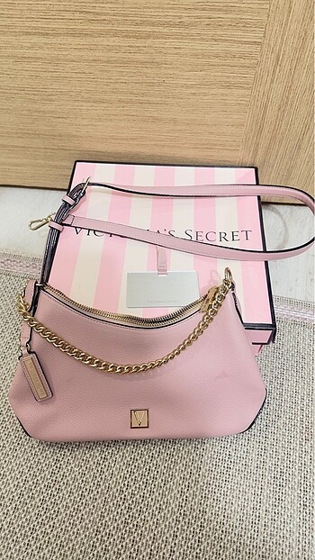 victoria secret kol çantası